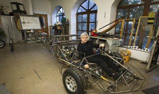 张核子个人资料简介